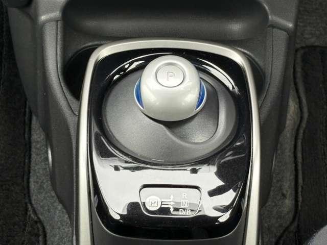 ノート ｅ－パワーオーテック　禁煙車／インテリジェントエマージェンシーブレーキ／車線逸脱警報／純正ナビ／フルセグＴＶ／ＤＶＤ／Ｂｌｕｅｔｏｏｔｈ／インテリアラウンドビューモニター＆ルームミラー／ＬＥＤヘッドライト／オートライト／（49枚目）