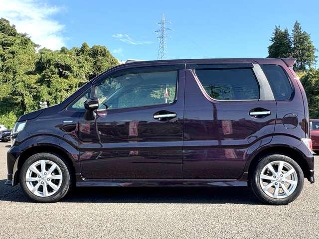 ワゴンＲ ハイブリッドＦＺ　禁煙車！メモリーナビ！ＢＴオーディオ！フルセグＴＶ！ＥＴＣ！オートライト！シートヒーター！スマートキー＆プッシュスタート！アイドリングストップ！横滑り防止装置！ＬＥＤヘッドライト！純正１４インチＡＷ！（8枚目）