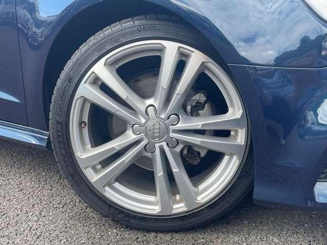 A3 スポーツバック1.4TFSIスポーツSラインパッケジ 禁煙車!衝突被害軽減B!クルコン!純正HDDナビ!Bカメラ!BT!パワーシート!ETC!オートライト!シートヒーター!スマートキー&プッシュスタート!アイドリングストップ!パドルシフト!純正18AW!(11枚目)