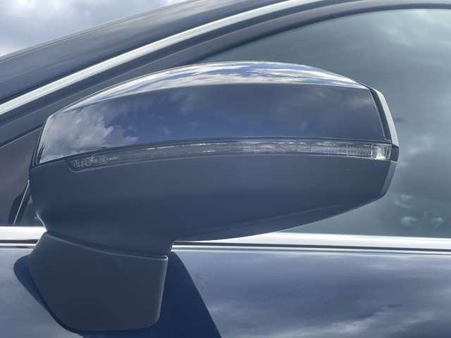 A3 スポーツバック1.4TFSIスポーツSラインパッケジ 禁煙車!衝突被害軽減B!クルコン!純正HDDナビ!Bカメラ!BT!パワーシート!ETC!オートライト!シートヒーター!スマートキー&プッシュスタート!アイドリングストップ!パドルシフト!純正18AW!(15枚目)