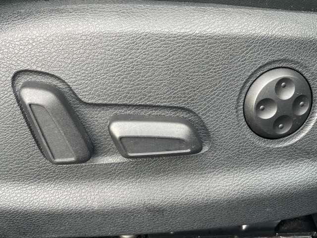 A3 スポーツバック1.4TFSIスポーツSラインパッケジ 禁煙車!衝突被害軽減B!クルコン!純正HDDナビ!Bカメラ!BT!パワーシート!ETC!オートライト!シートヒーター!スマートキー&プッシュスタート!アイドリングストップ!パドルシフト!純正18AW!(22枚目)