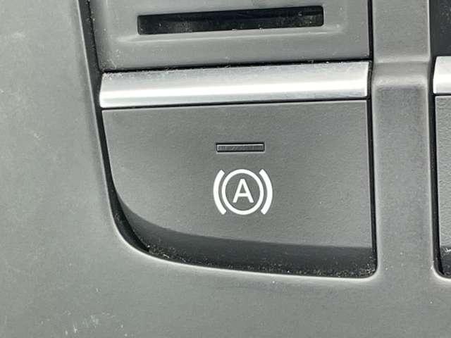 A3 スポーツバック1.4TFSIスポーツSラインパッケジ 禁煙車!衝突被害軽減B!クルコン!純正HDDナビ!Bカメラ!BT!パワーシート!ETC!オートライト!シートヒーター!スマートキー&プッシュスタート!アイドリングストップ!パドルシフト!純正18AW!(44枚目)