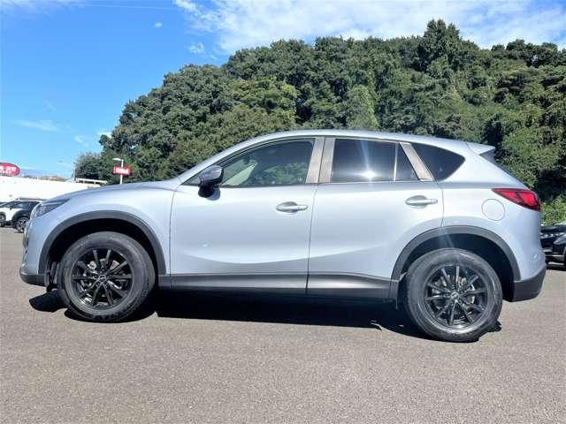 ＣＸ－５ ２０Ｓ　１オーナー！禁煙車！衝突被害軽減ブＢ！クルコン！純正ナビ！バック・サイドカメラ！ＢＴ！フルセグＴＶ！ＥＴＣ！オートライト！スマートキー＆プッシュスタート！ＵＳＢ端子！アイドリングストップ！横滑り防止！（8枚目）