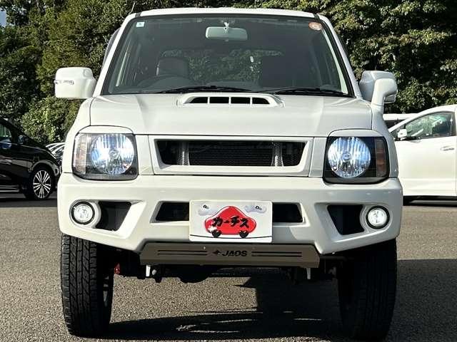 ジムニー ランドベンチャー　４ＷＤ　４ＷＤ！５速ＭＴ！禁煙！ＢＴ！フルセグＴＶ！ＥＴＣ！シートヒーター！スマートキー＆プッシュスタート！ＬＥＤライト！！ＢＡＴＴＬＥＺマフラー！ＪＡＯＳスポーツカウル＆マッドガード！ＲＡＹＳ１６ＡＷ！（10枚目）