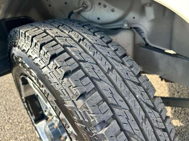 ジムニー ランドベンチャー　４ＷＤ　４ＷＤ！５速ＭＴ！禁煙！ＢＴ！フルセグＴＶ！ＥＴＣ！シートヒーター！スマートキー＆プッシュスタート！ＬＥＤライト！！ＢＡＴＴＬＥＺマフラー！ＪＡＯＳスポーツカウル＆マッドガード！ＲＡＹＳ１６ＡＷ！（16枚目）