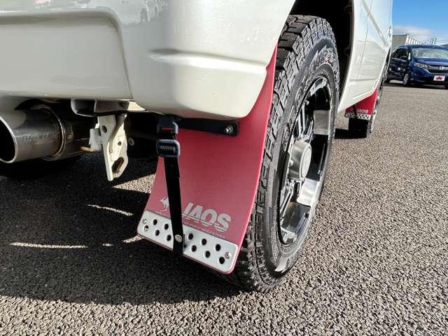 ジムニー ランドベンチャー　４ＷＤ　４ＷＤ！５速ＭＴ！禁煙！ＢＴ！フルセグＴＶ！ＥＴＣ！シートヒーター！スマートキー＆プッシュスタート！ＬＥＤライト！！ＢＡＴＴＬＥＺマフラー！ＪＡＯＳスポーツカウル＆マッドガード！ＲＡＹＳ１６ＡＷ！（23枚目）
