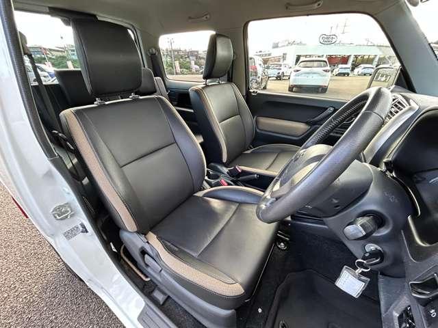 ジムニー ランドベンチャー　４ＷＤ　４ＷＤ！５速ＭＴ！禁煙！ＢＴ！フルセグＴＶ！ＥＴＣ！シートヒーター！スマートキー＆プッシュスタート！ＬＥＤライト！！ＢＡＴＴＬＥＺマフラー！ＪＡＯＳスポーツカウル＆マッドガード！ＲＡＹＳ１６ＡＷ！（26枚目）