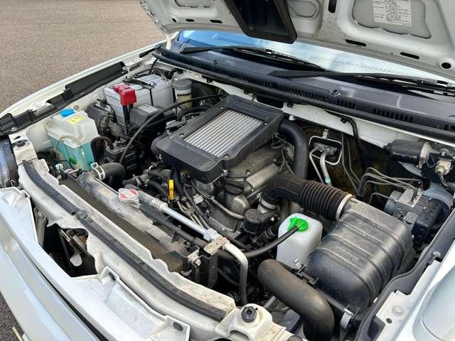 ジムニー ランドベンチャー　４ＷＤ　４ＷＤ！５速ＭＴ！禁煙！ＢＴ！フルセグＴＶ！ＥＴＣ！シートヒーター！スマートキー＆プッシュスタート！ＬＥＤライト！！ＢＡＴＴＬＥＺマフラー！ＪＡＯＳスポーツカウル＆マッドガード！ＲＡＹＳ１６ＡＷ！（36枚目）