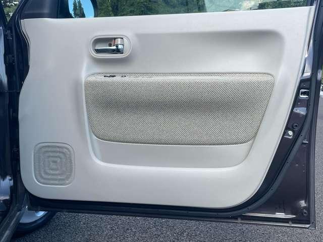 アルトラパン Ｓ　禁煙車！衝突被害軽減ブレーキ！メモリーナビ！バックカメラ！ＢＴ！フルセグＴＶ！ＥＴＣ！オートライト！シートヒーター！キーレス！スマートキー！アイドリングストップ！横滑り防止！レーンキープアシスト！（26枚目）