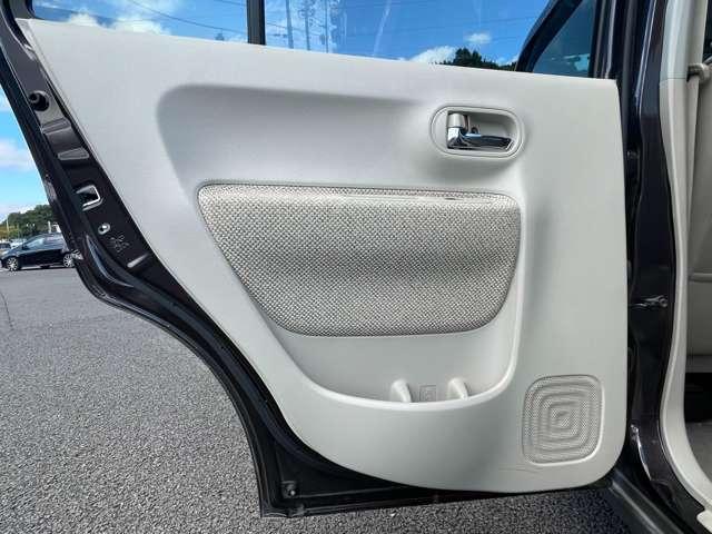 アルトラパン Ｓ　禁煙車！衝突被害軽減ブレーキ！メモリーナビ！バックカメラ！ＢＴ！フルセグＴＶ！ＥＴＣ！オートライト！シートヒーター！キーレス！スマートキー！アイドリングストップ！横滑り防止！レーンキープアシスト！（27枚目）