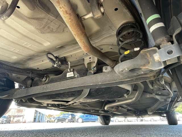 アルトラパン Ｓ　禁煙車！衝突被害軽減ブレーキ！メモリーナビ！バックカメラ！ＢＴ！フルセグＴＶ！ＥＴＣ！オートライト！シートヒーター！キーレス！スマートキー！アイドリングストップ！横滑り防止！レーンキープアシスト！（31枚目）