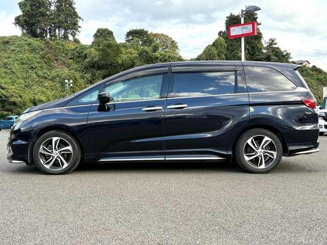 オデッセイ アブソルート・Ｘホンダセンシング　禁煙車！衝突被害軽減ブレーキ！Ａクルコン！後席モニター！両側Ｐスライドドア！純正ナビ！バックカメラ！ＢＴ！フルセグＴＶ！ＤＶＤ再生！パワーシート！ＥＴＣ！スマートキー＆プッシュスタート！純正１７ＡＷ！（7枚目）