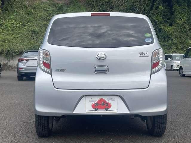 ミライース X スマートセレクションSA 禁煙車!衝突被害軽減ブレーキ!オーディオデッキ!CD再生!キーレスエントリー!アイドリングストップ!エコアイドル!横滑り防止装置!盗難防止装置!ABS!電脳格納ミラー!社外14インチアルミホイール!(7枚目)