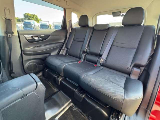 エクストレイル ２０Ｘｉ　エクストリーマーＸ　４ＷＤ　４ＷＤ／禁煙車／プロパイロット／インテリジェントエマージェンシーブレーキ／カロッツェリアナビ／フルセグＴＶ／ＤＶＤ／Ｂｌｕｅｔｏｏｔｈ／インテリジェントアラウンドビューモニター／＆ルームミラー／（23枚目）