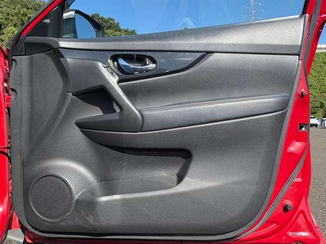 エクストレイル ２０Ｘｉ　エクストリーマーＸ　４ＷＤ　４ＷＤ／禁煙車／プロパイロット／インテリジェントエマージェンシーブレーキ／カロッツェリアナビ／フルセグＴＶ／ＤＶＤ／Ｂｌｕｅｔｏｏｔｈ／インテリジェントアラウンドビューモニター／＆ルームミラー／（31枚目）