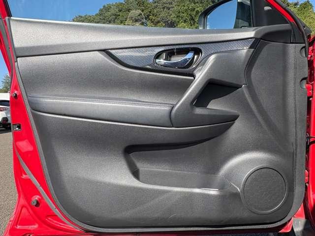 エクストレイル ２０Ｘｉ　エクストリーマーＸ　４ＷＤ　４ＷＤ／禁煙車／プロパイロット／インテリジェントエマージェンシーブレーキ／カロッツェリアナビ／フルセグＴＶ／ＤＶＤ／Ｂｌｕｅｔｏｏｔｈ／インテリジェントアラウンドビューモニター／＆ルームミラー／（32枚目）