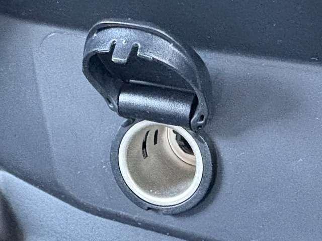 エクストレイル ２０Ｘｉ　エクストリーマーＸ　４ＷＤ　４ＷＤ／禁煙車／プロパイロット／インテリジェントエマージェンシーブレーキ／カロッツェリアナビ／フルセグＴＶ／ＤＶＤ／Ｂｌｕｅｔｏｏｔｈ／インテリジェントアラウンドビューモニター／＆ルームミラー／（47枚目）