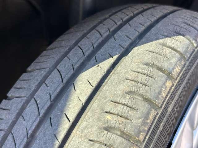 アルトラパン Ｓ　禁煙車！衝突被害軽減ブレーキ！全方位カメラ！純正ナビ！ＢＴ！フルセグＴＶ！オートライト！シートヒーター！スマートキー＆プッシュスタート！ＵＳＢ端子！アイドリングストップ！横滑り防止装置！ＨＩＤライト！（13枚目）