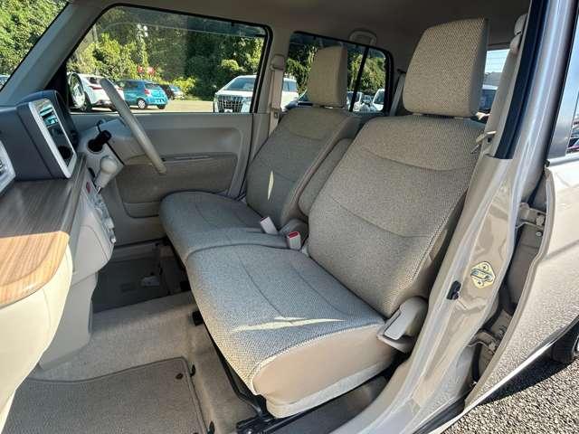 アルトラパン Ｓ　禁煙車！衝突被害軽減ブレーキ！全方位カメラ！純正ナビ！ＢＴ！フルセグＴＶ！オートライト！シートヒーター！スマートキー＆プッシュスタート！ＵＳＢ端子！アイドリングストップ！横滑り防止装置！ＨＩＤライト！（17枚目）