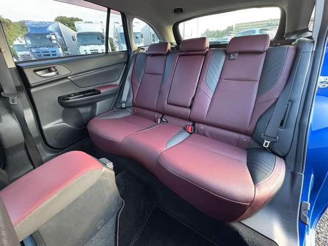 レヴォーグ ２．０ＳＴＩスポーツアイサイト　４ＷＤ　１オーナー！４ＷＤ！禁煙車！衝突被害軽減ブレーキ！アダプティブクルコン！純正ナビ！バックカメラ！ＢＴ！フルセグＴＶ！パワーシート！ＥＴＣ！シートヒーター！スマートキー＆プッシュスタート！レザーシート！（24枚目）