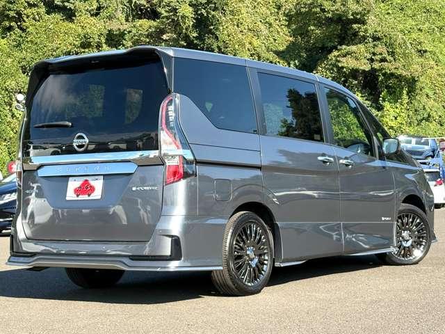 セレナ e-パワー オーテック スポーツスペック 禁煙車!衝突被害軽減ブレーキ!アダプティブクルコン!両側Pスライドドア!全方位カメラ!純正ナビ!BT!フルセグTV!ETC!スマートキー&プッシュスタート!横滑り防止装置!ブラインドスポットモニター!(4枚目)