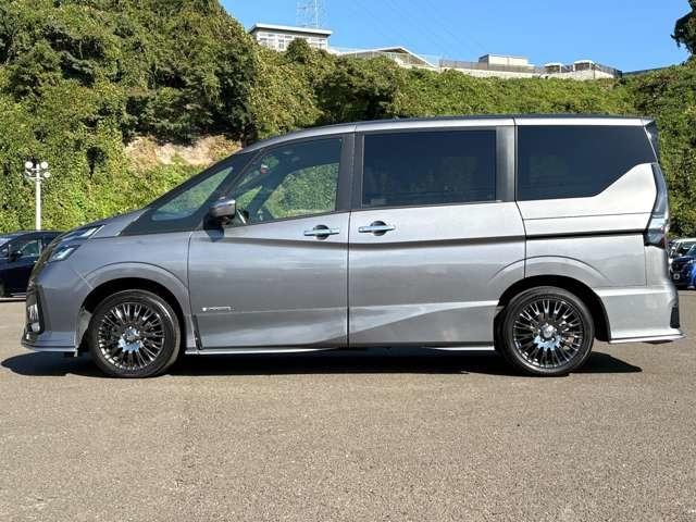 セレナ e-パワー オーテック スポーツスペック 禁煙車!衝突被害軽減ブレーキ!アダプティブクルコン!両側Pスライドドア!全方位カメラ!純正ナビ!BT!フルセグTV!ETC!スマートキー&プッシュスタート!横滑り防止装置!ブラインドスポットモニター!(8枚目)