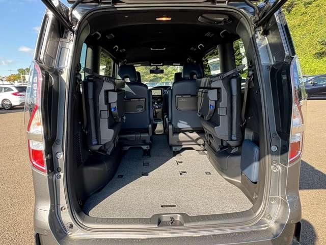 セレナ e-パワー オーテック スポーツスペック 禁煙車!衝突被害軽減ブレーキ!アダプティブクルコン!両側Pスライドドア!全方位カメラ!純正ナビ!BT!フルセグTV!ETC!スマートキー&プッシュスタート!横滑り防止装置!ブラインドスポットモニター!(29枚目)