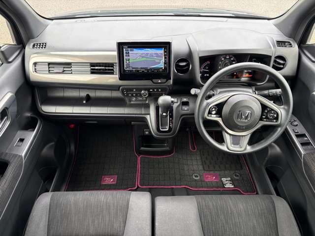 内外装とも程度が良く、当店が自信をもってオススメする一台です☆ 是非一度、ご自身の目でお確かめいただければと存じます!