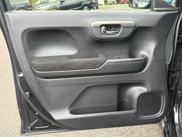 ドアパネル♪助手席側