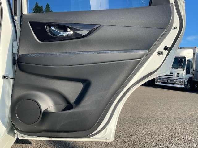 エクストレイル オーテック iパッケージ 4WD 4WD!禁煙車!衝突被害軽減ブレーキ!アダプティブクルコン!全方位カメラ!メモリーナビ!BT!フルセグTV!パワーシート!ETC!シートヒーター!スマートキー!キーレス!4WDロック機能!19AW!(27枚目)