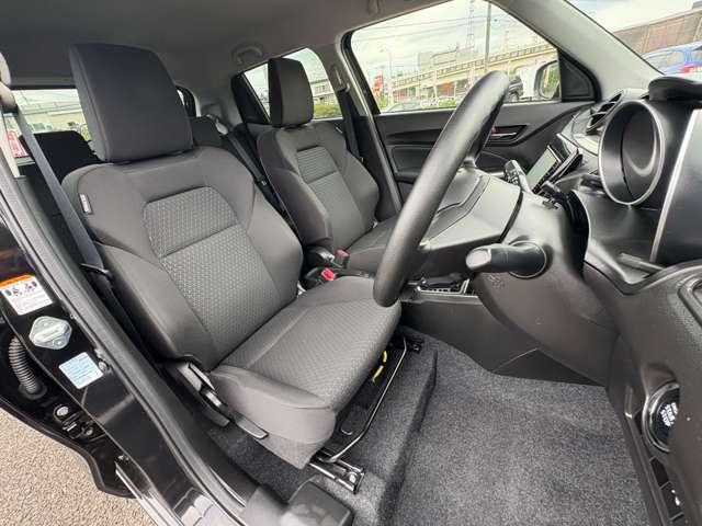 スイフト ＸＧ　禁煙車！衝突被害軽減ブレーキ！アダプティブクルコン！全方位カメラ！純正ナビ！ＢＴ！オートライト！シートヒーター！スマートキー＆プッシュスタート！ＵＳＢ端子！横滑り防止装置！ブラインドスポットモニター！（17枚目）