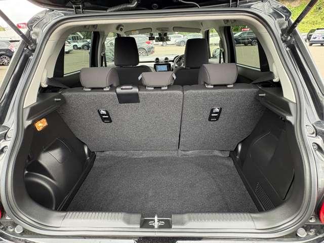 スイフト ＸＧ　禁煙車！衝突被害軽減ブレーキ！アダプティブクルコン！全方位カメラ！純正ナビ！ＢＴ！オートライト！シートヒーター！スマートキー＆プッシュスタート！ＵＳＢ端子！横滑り防止装置！ブラインドスポットモニター！（22枚目）