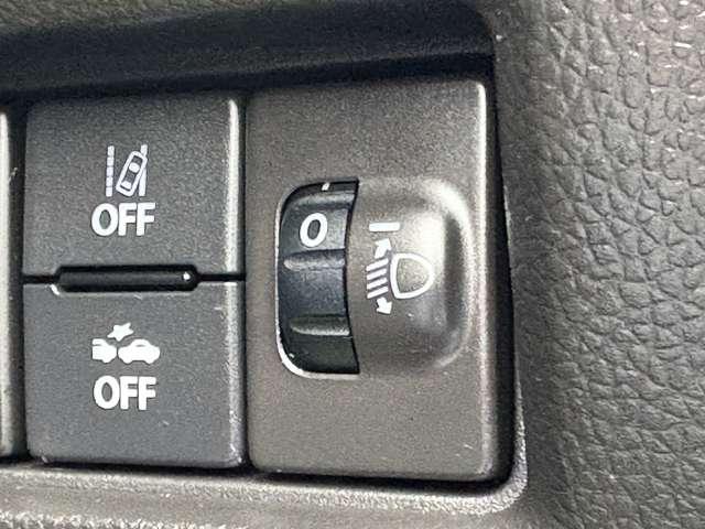 スイフト ＸＧ　禁煙車！衝突被害軽減ブレーキ！アダプティブクルコン！全方位カメラ！純正ナビ！ＢＴ！オートライト！シートヒーター！スマートキー＆プッシュスタート！ＵＳＢ端子！横滑り防止装置！ブラインドスポットモニター！（43枚目）