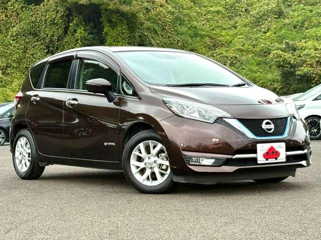 ノート ｅ－パワー　メダリスト　１オーナー！禁煙！衝突被害軽減ブレーキ！全方位カメラ！ディスプレイオーディオ！ＢＴオーディオ！ＥＴＣ！オートライト！ステアリングスイッチ！スマートキー＆プッシュスタート！ＬＥＤヘッドライト！純正ＡＷ！（3枚目）