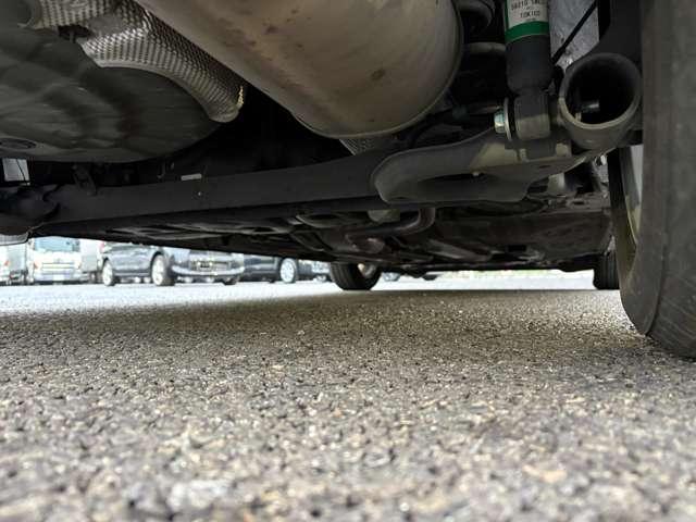 ノート ｅ－パワー　メダリスト　１オーナー！禁煙！衝突被害軽減ブレーキ！全方位カメラ！ディスプレイオーディオ！ＢＴオーディオ！ＥＴＣ！オートライト！ステアリングスイッチ！スマートキー＆プッシュスタート！ＬＥＤヘッドライト！純正ＡＷ！（33枚目）