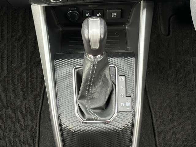 ライズ Z 禁煙車!衝突被害軽減!Aクルコン!全方位カメラ!純正ナビ!BT!ワンセグTV!オートライト!シートヒーター!スマートキー&プッシュスタート!アイドリングストップ!USB端子!2トーンカラー!LED!(51枚目)