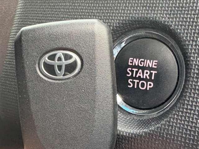 「スマートキー＆プッシュスタート」　カギを出さなくてもドアロック＆解除、エンジンスタート＆ストップが出来ます♪