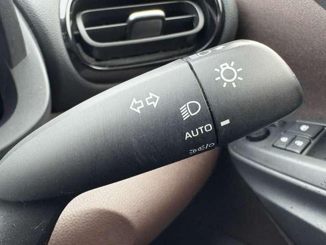 ヤリスクロス ハイブリッドＺ　禁煙車！衝突被害軽減ブレーキ！アダプティブクルコン！純正ナビ！Ｂカメラ！ＢＴ！フルセグＴＶ！パワーシート！ＥＴＣ！シート＆ハンドルヒーター！スマートキー＆プッシュスタート！ＡＣ電源！ツートーンカラー！（18枚目）