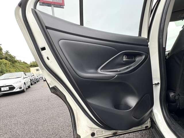 ヤリスクロス ハイブリッドＺ　禁煙車！衝突被害軽減ブレーキ！アダプティブクルコン！純正ナビ！Ｂカメラ！ＢＴ！フルセグＴＶ！パワーシート！ＥＴＣ！シート＆ハンドルヒーター！スマートキー＆プッシュスタート！ＡＣ電源！ツートーンカラー！（33枚目）