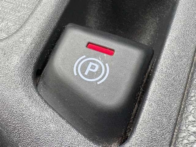 ヤリスクロス ハイブリッドＺ　禁煙車！衝突被害軽減ブレーキ！アダプティブクルコン！純正ナビ！Ｂカメラ！ＢＴ！フルセグＴＶ！パワーシート！ＥＴＣ！シート＆ハンドルヒーター！スマートキー＆プッシュスタート！ＡＣ電源！ツートーンカラー！（39枚目）