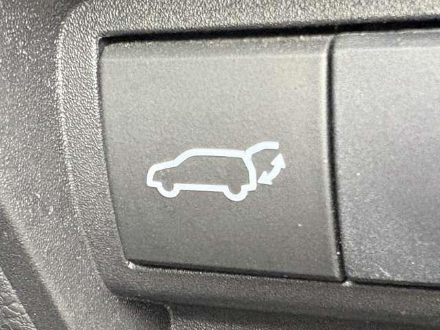 ヤリスクロス ハイブリッドＺ　禁煙車！衝突被害軽減ブレーキ！アダプティブクルコン！純正ナビ！Ｂカメラ！ＢＴ！フルセグＴＶ！パワーシート！ＥＴＣ！シート＆ハンドルヒーター！スマートキー＆プッシュスタート！ＡＣ電源！ツートーンカラー！（44枚目）