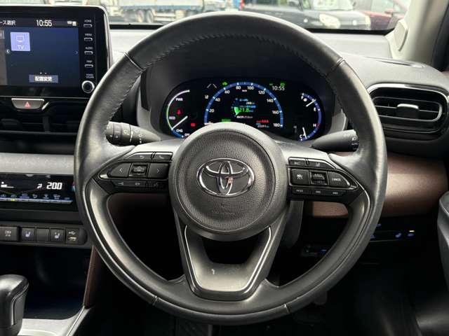 ヤリスクロス ハイブリッドＺ　禁煙車！衝突被害軽減ブレーキ！アダプティブクルコン！純正ナビ！Ｂカメラ！ＢＴ！フルセグＴＶ！パワーシート！ＥＴＣ！シート＆ハンドルヒーター！スマートキー＆プッシュスタート！ＡＣ電源！ツートーンカラー！（51枚目）