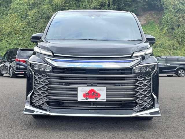 ヴォクシー S-Z 禁煙車!衝突被害軽減!Aクルコン!後席モニター!両側パワースライドドア!全方位カメラ!純正ナビ!BT!フルセグTV!ETC2.0!シートヒーター!スマートキー&プッシュスタート!モデリスタフルエアロ!(4枚目)