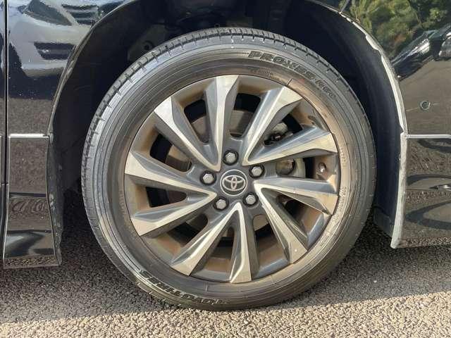 ヴォクシー S-Z 禁煙車!衝突被害軽減!Aクルコン!後席モニター!両側パワースライドドア!全方位カメラ!純正ナビ!BT!フルセグTV!ETC2.0!シートヒーター!スマートキー&プッシュスタート!モデリスタフルエアロ!(11枚目)