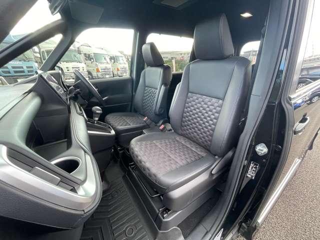 ヴォクシー S-Z 禁煙車!衝突被害軽減!Aクルコン!後席モニター!両側パワースライドドア!全方位カメラ!純正ナビ!BT!フルセグTV!ETC2.0!シートヒーター!スマートキー&プッシュスタート!モデリスタフルエアロ!(19枚目)