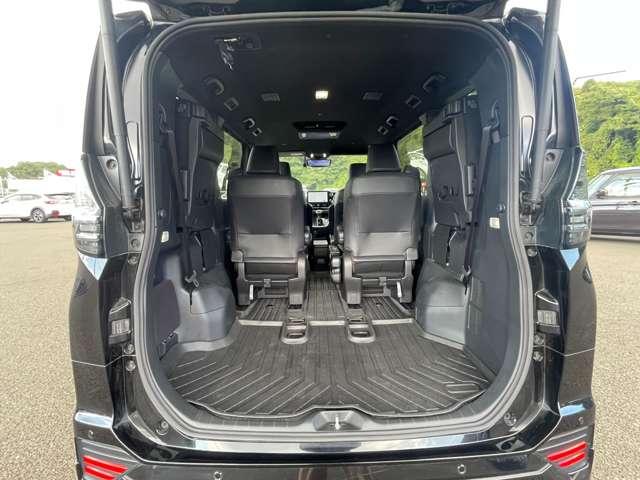 ヴォクシー S-Z 禁煙車!衝突被害軽減!Aクルコン!後席モニター!両側パワースライドドア!全方位カメラ!純正ナビ!BT!フルセグTV!ETC2.0!シートヒーター!スマートキー&プッシュスタート!モデリスタフルエアロ!(29枚目)