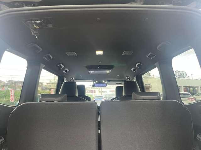 ヴォクシー S-Z 禁煙車!衝突被害軽減!Aクルコン!後席モニター!両側パワースライドドア!全方位カメラ!純正ナビ!BT!フルセグTV!ETC2.0!シートヒーター!スマートキー&プッシュスタート!モデリスタフルエアロ!(30枚目)