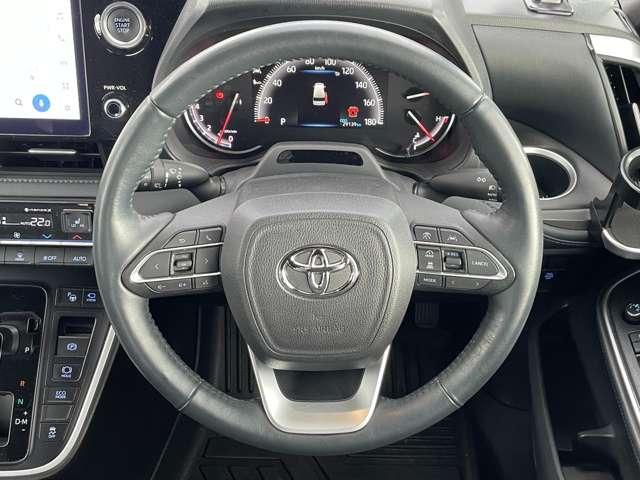 ヴォクシー S-Z 禁煙車!衝突被害軽減!Aクルコン!後席モニター!両側パワースライドドア!全方位カメラ!純正ナビ!BT!フルセグTV!ETC2.0!シートヒーター!スマートキー&プッシュスタート!モデリスタフルエアロ!(42枚目)