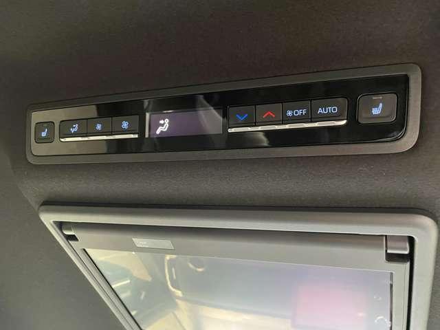 ヴォクシー S-Z 禁煙車!衝突被害軽減!Aクルコン!後席モニター!両側パワースライドドア!全方位カメラ!純正ナビ!BT!フルセグTV!ETC2.0!シートヒーター!スマートキー&プッシュスタート!モデリスタフルエアロ!(49枚目)