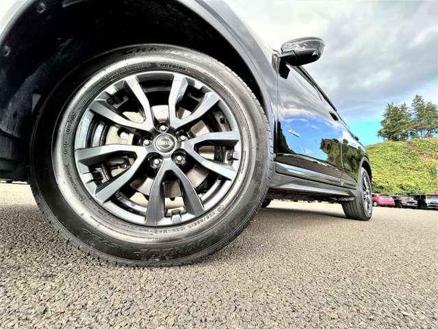 エクストレイル 20Xi ハイブリッド 4WD 4WD!禁煙車!衝突被害軽減ブレーキ!Aクルコン!全方位カメラ!純正ナビ!BT!フルセグTV!Blu-ray・DVD再生!パワーシート!ETC2.0!シートヒーター!スマートキー&プッシュスタート!(10枚目)